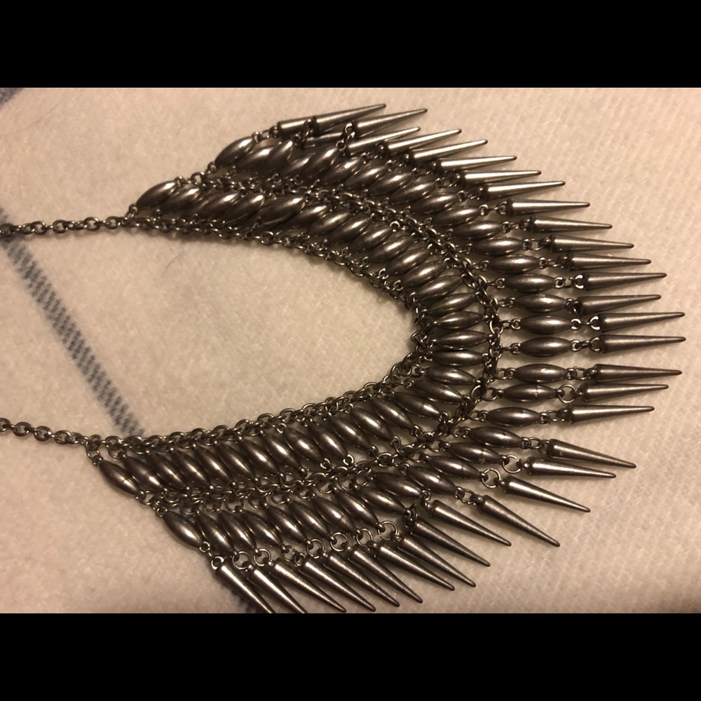 Silver statement necklace - Picture 4 of 5